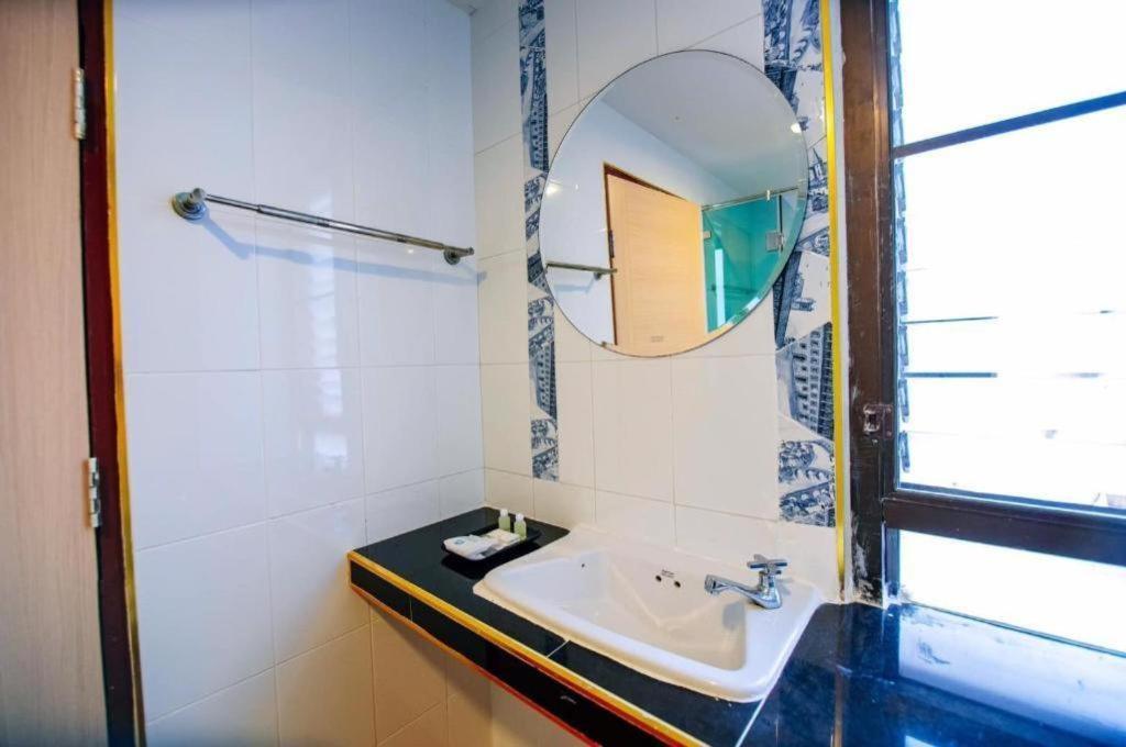 Hotel Oyo 343 Wanna Marine 2*